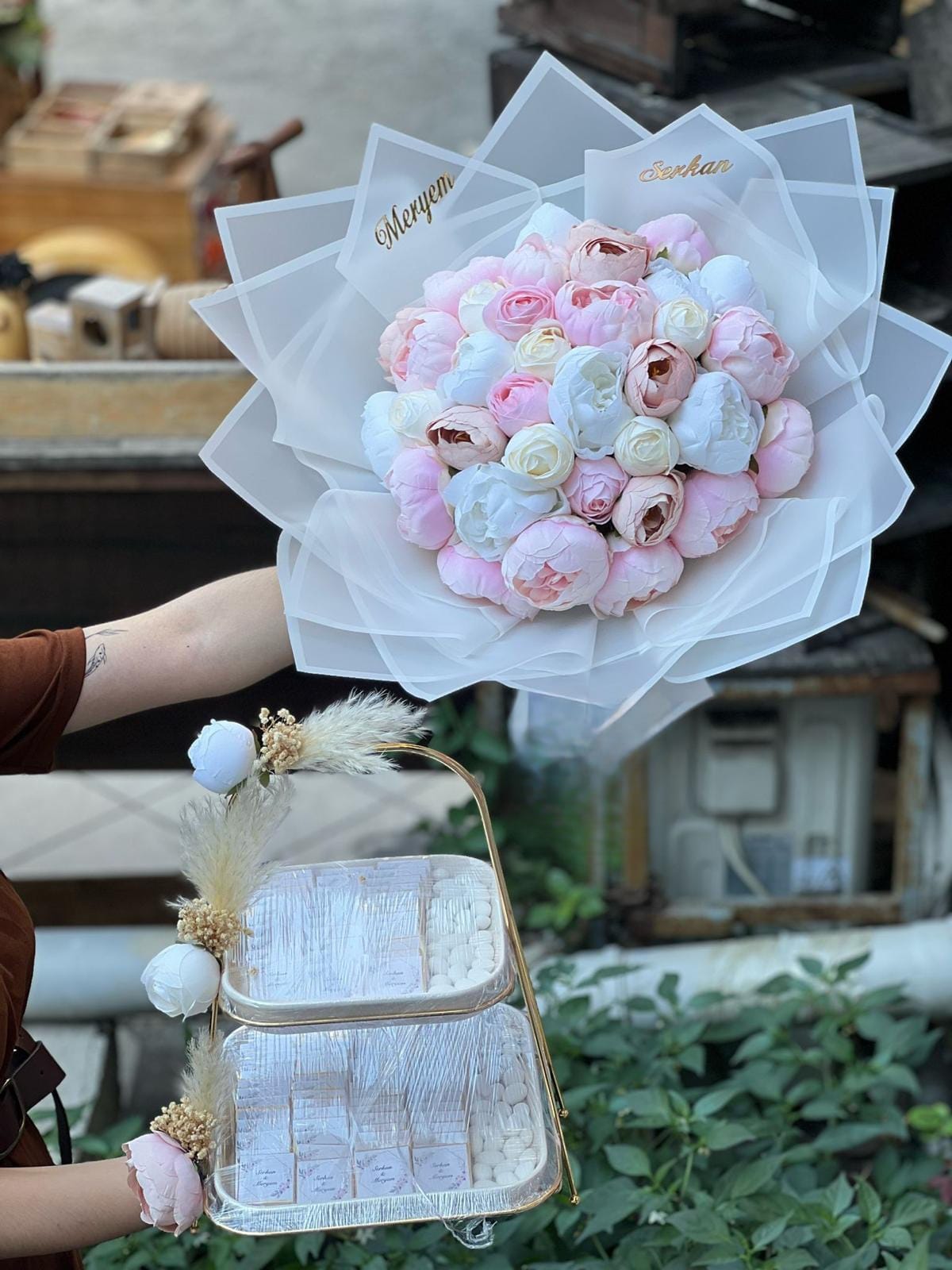 41 Renkli Şakayık 2 li Kız İsteme Seti(Pembe-Krem-Beyaz )